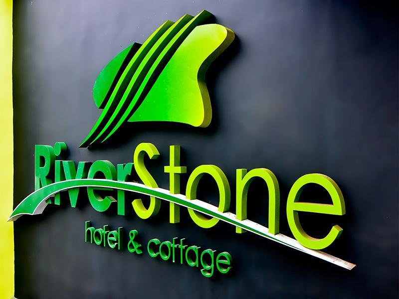 Riverstone Hotel & Cottage バトゥ エクステリア 写真