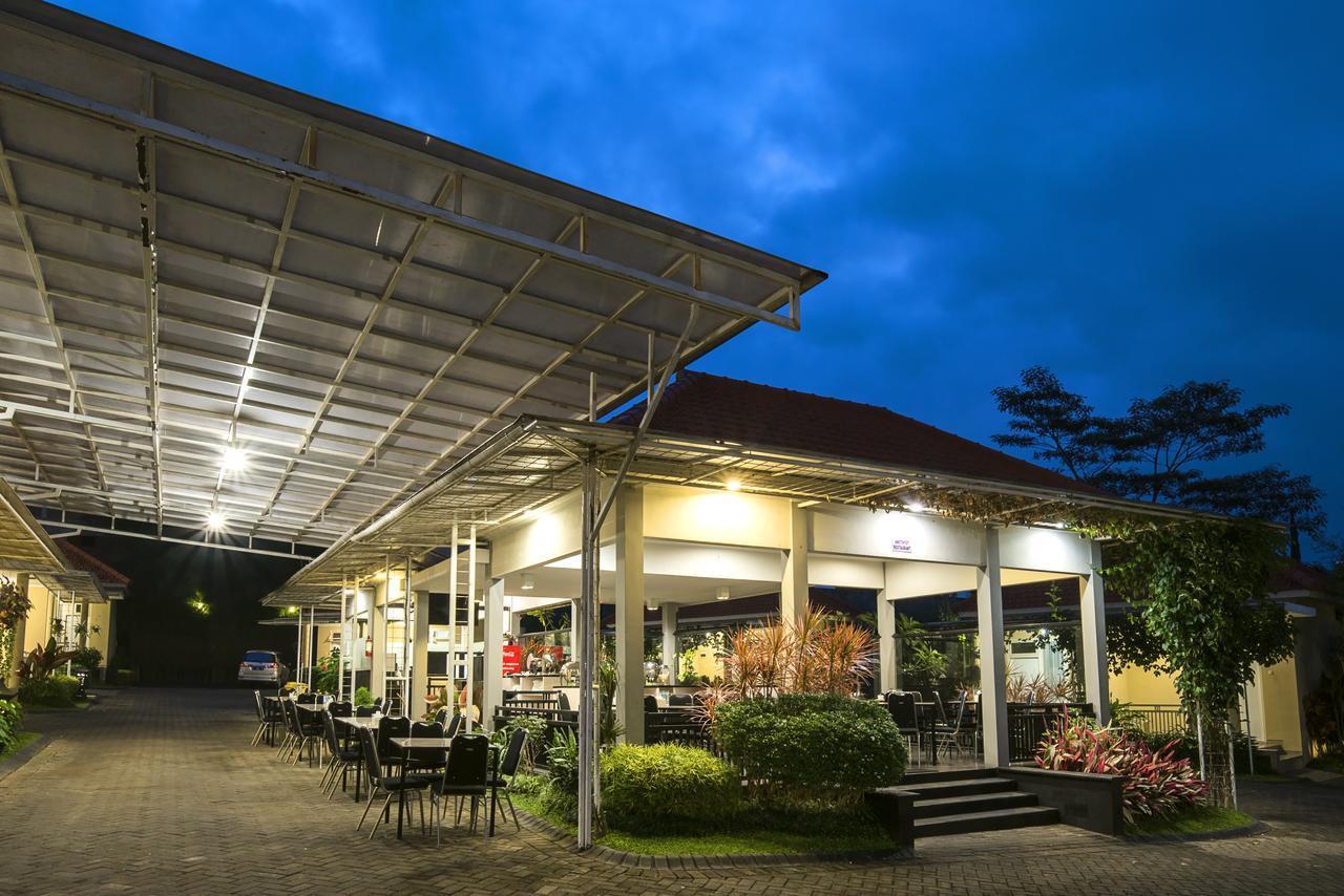 Riverstone Hotel & Cottage バトゥ エクステリア 写真