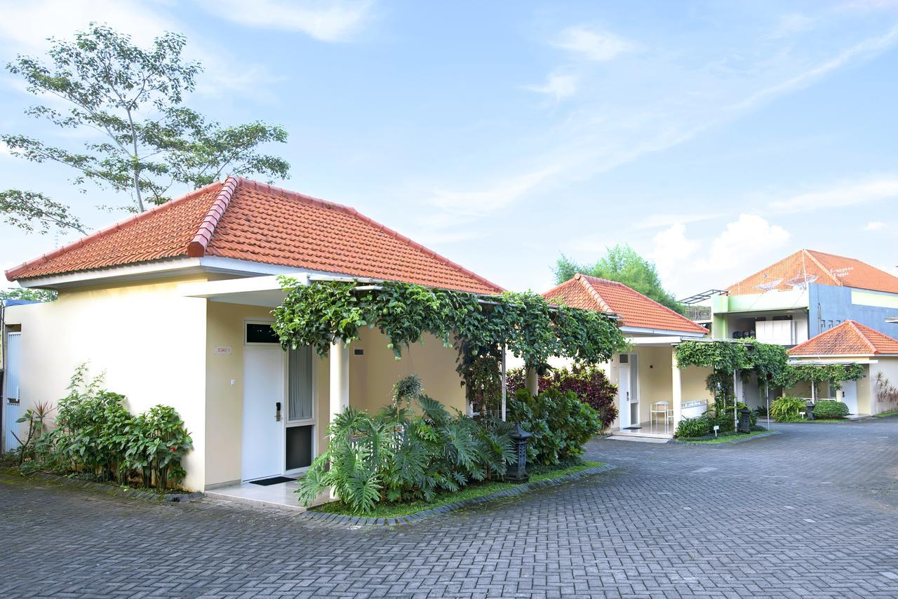 Riverstone Hotel & Cottage バトゥ エクステリア 写真